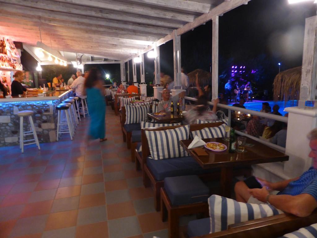 Blue Nest Hotel Tigkaki  Luaran gambar